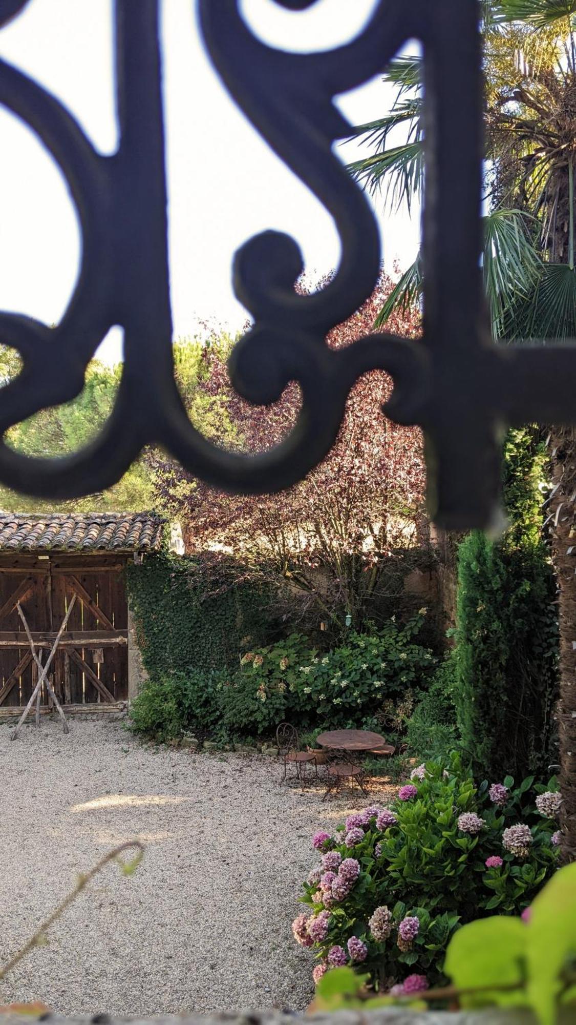 Le Clos Du Perret Chaussan Екстер'єр фото
