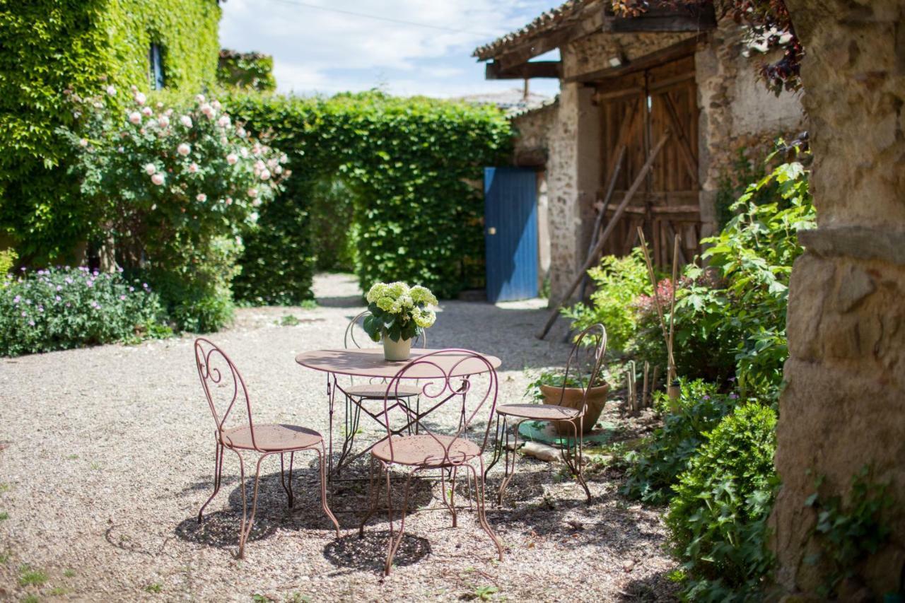 Le Clos Du Perret Chaussan Екстер'єр фото