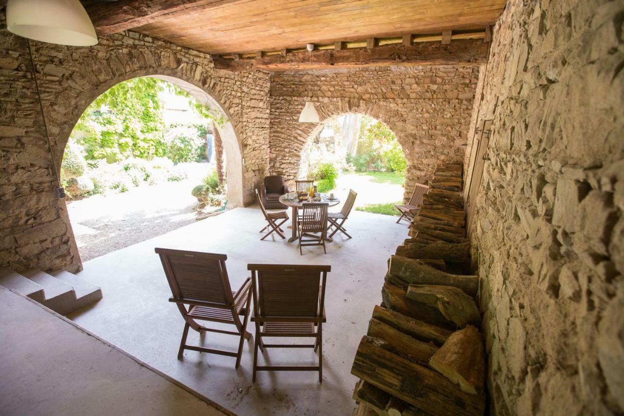 Le Clos Du Perret Chaussan Екстер'єр фото