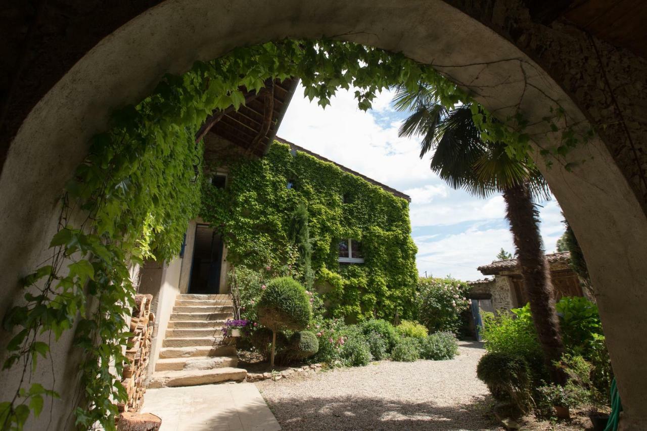 Le Clos Du Perret Chaussan Екстер'єр фото